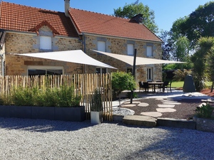 Aménagement Espace de vie  - Clôture ganivelle - voile d'ombrage